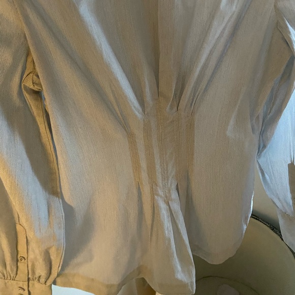 Retro Banana Republic Ruffle Front Blouse - Picture 4 of 9